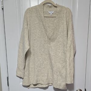 Time and Tru Cream V-Neck Sweater